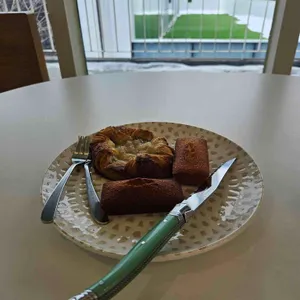 로스텔라 커피하우스 사진