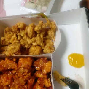 호식이두마리치킨 사진
