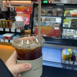 엔젤리너스 사진
