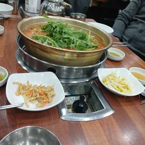유성돌솥밥찌개마을 사진