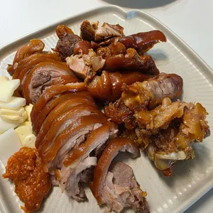 달인족발보쌈 사진
