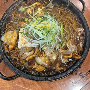 엄마는돌짜장 사진 1