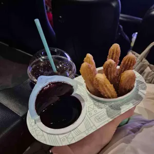 스트릿츄러스 사진