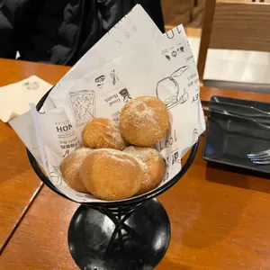 교촌치킨 사진