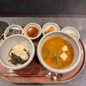 지즐 한우오마카세 사진