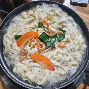 심학산 홍두깨 손칼국수 사진