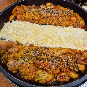 장인닭갈비 사진