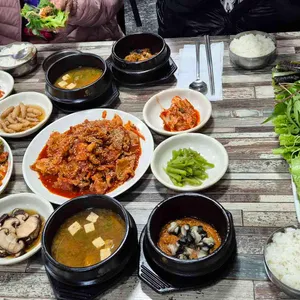 초정예강우렁쌈밥 사진