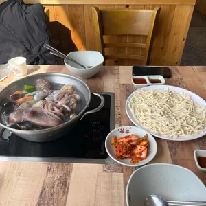 조여사네 해물왕칼국수 사진
