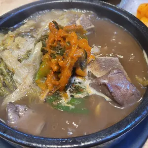 창성옥 사진