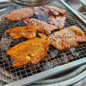 홍천조박사화로구이 사진