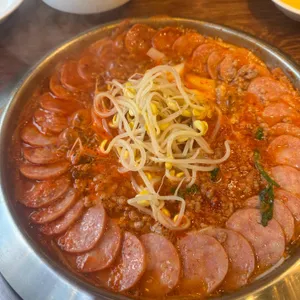 부대찌개대사관 사진