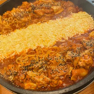 장인닭갈비 사진