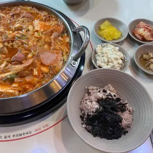 킹콩부대찌개 사진