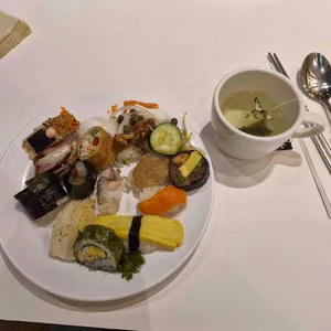 애슐리퀸즈 사진