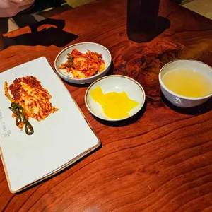 1984그수육집 칼국수 사진