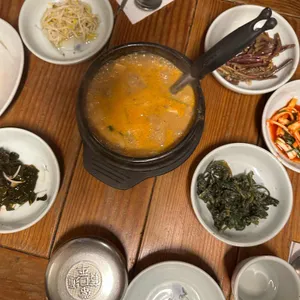 뜰아래 사진