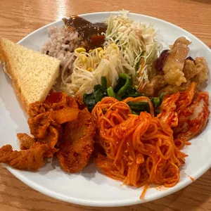 쌀쌀맞은닭 사진