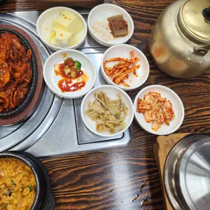 우렁쌈밥 사진