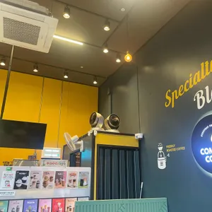 컴포즈커피 리뷰 사진