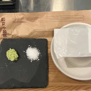 반지하 사진