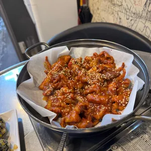 산남닭발 사진