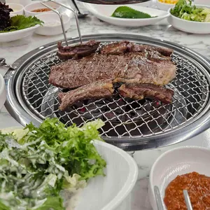 영천한우암소 식육식당 사진 1