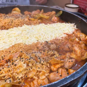 장인닭갈비 사진