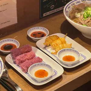 포앤코 사진