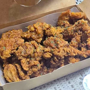 따봉두마리치킨 사진