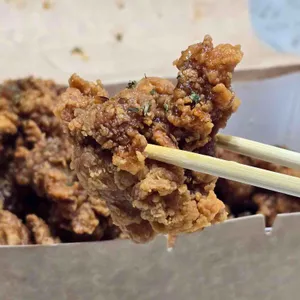 따봉두마리치킨 사진