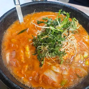 석기사랑 부대찌개 사진 1