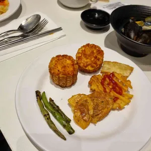 애슐리퀸즈 사진