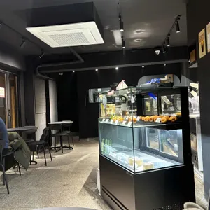 원오브카인드 사진 2