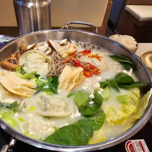 정초손만두 사진