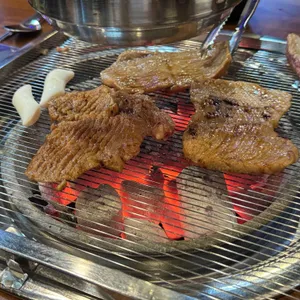 유천참숯불돼지갈비 사진