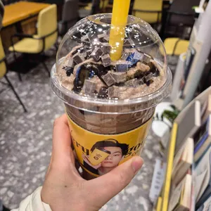 컴포즈커피 사진