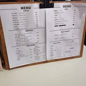 모먼트커피 리뷰 사진