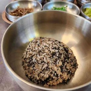 둥지톳밥 사진 1