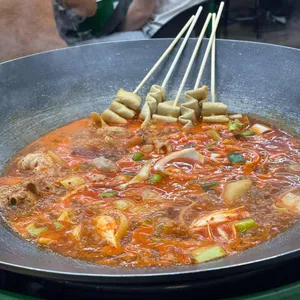 통큰솥뚜껑닭볶음탕 사진