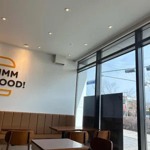 맘스터치 사진 2