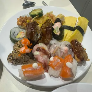애슐리퀸즈 사진