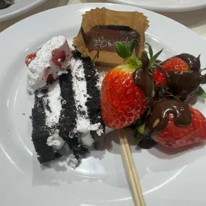 애슐리퀸즈 사진