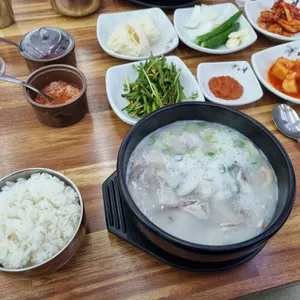 밥값하는 가마솥국밥 사진 2