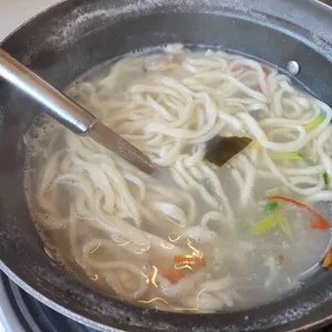 디비비 칼국수 사진