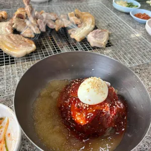 돼지사랑 사진