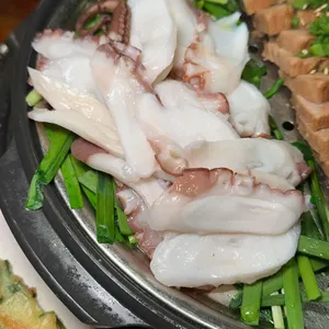 통영돌문어보쌈 사진