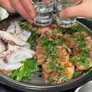통영돌문어보쌈 사진