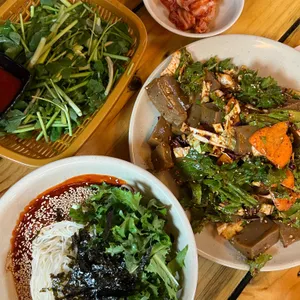 돌미나리집 사진