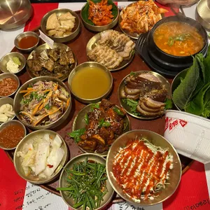 옴그족발 사진